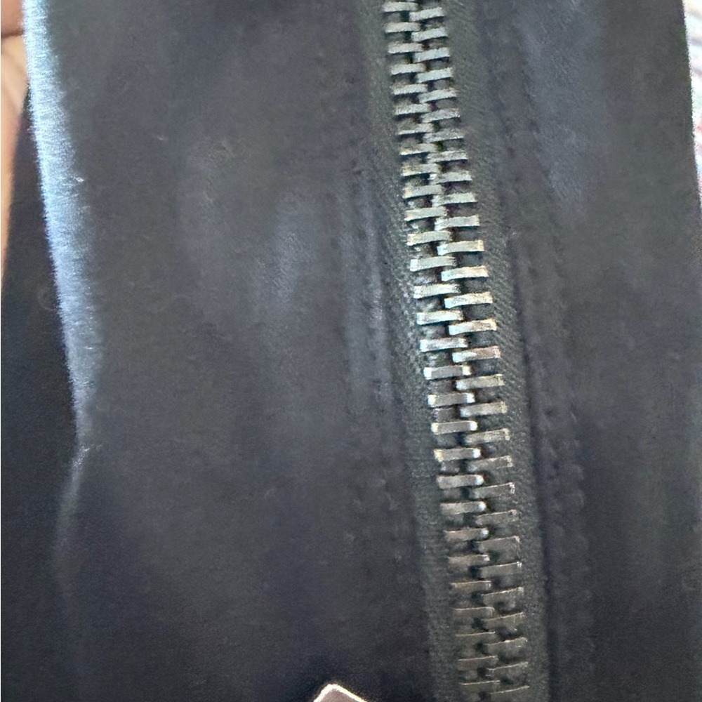 Burberry black Double-Breasted Trench Coat - Picture 9 of 13